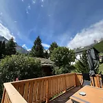 Talblick - Luxurious Penthouse On The 1st Floor! Daire Saas Fee